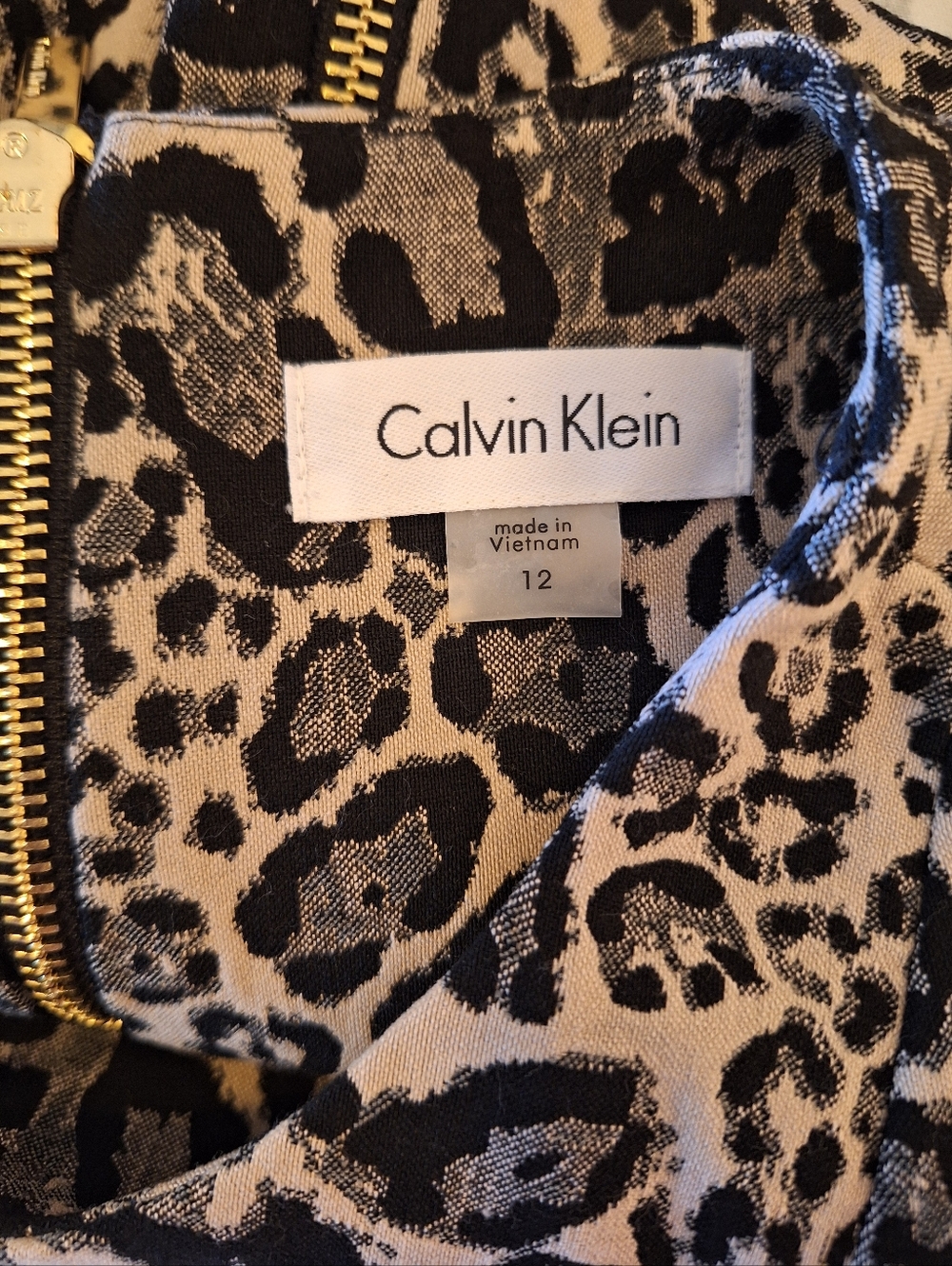 NWOT Calvin Klein Leopard Print Sleeveless Sheath Midi Black Beige Dress Size 12 - Picture 4 of 4
